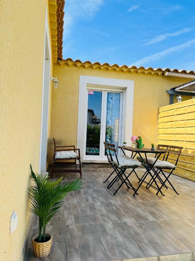 Hotel Un Coin Tropical En Provence ! LʼIsle-sur-la-Sorgue Exterior foto